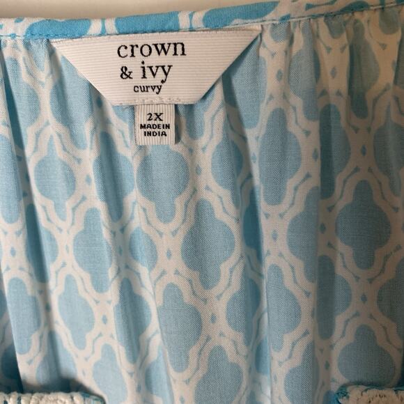 Crown & Ivy Top Women's Size 2x Oceanic Blue Split Neckline 3/4 Sleeve Length - Picture 4 of 7
